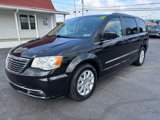 Used 2016 Chrysler Town & Country Touring image 3