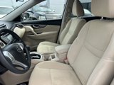 Used 2016 Nissan Rogue SV image 5