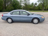 Used 2006 Ford Taurus SE image 4