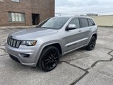 Used 2017 Jeep Grand Cherokee Altitude image 3