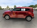 Used 2022 Kia Soul LX w/ Technology Package image 4