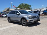 Used 2019 Volkswagen Tiguan SE image 2