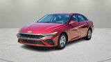New 2025 Hyundai Elantra SE image 3