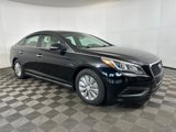 Used 2017 Hyundai Sonata SE image 2