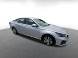 Used 2023 Nissan Altima 2.5 S image 2