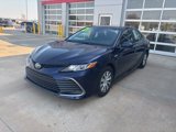 Used 2021 Toyota Camry LE image 3