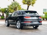 Used 2023 Bentley Bentayga Plug-In Hybrid image 3