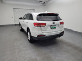 Used 2016 Kia Sorento LX image 5