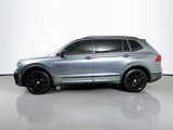 Used 2021 Volkswagen Tiguan SE R-Line image 4