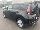 Used 2023 Kia Soul LX image 3