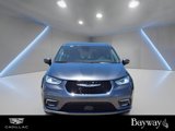 Used 2023 Chrysler Pacifica Touring-L image 2