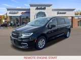 New 2025 Chrysler Pacifica Select image 4