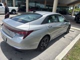 Certified 2022 Hyundai Elantra SEL w/ Convenience Package image 2