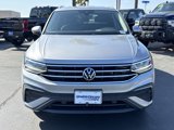Certified 2022 Volkswagen Tiguan SE image 3