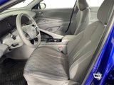 Used 2023 Hyundai Elantra SEL w/ Convenience Package image 3