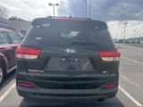 Used 2016 Kia Sorento LX w/ LX Convenience Package image 4