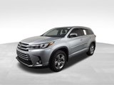 Used 2017 Toyota Highlander Limited image 2