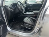 Used 2022 Ford Edge SEL w/ Convenience Package image 2