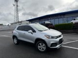 Used 2020 Chevrolet Trax LT w/ LT Convenience Package image 2