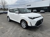 Used 2023 Kia Soul LX image 3