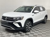 Used 2023 Volkswagen Taos SE w/ Panoramic Sunroof Package image 4