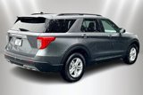 Used 2022 Ford Explorer XLT w/ Equipment Group 202A image 2