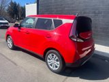 Used 2025 Kia Soul LX image 3