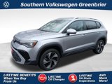 New 2025 Volkswagen Taos SE image 1