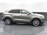 Used 2017 Lincoln MKC Reserve image 2