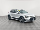 Used 2023 Kia Niro EX Touring image 2