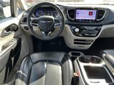 Used 2022 Chrysler Pacifica Touring-L image 2