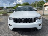 Used 2021 Jeep Grand Cherokee Laredo image 2