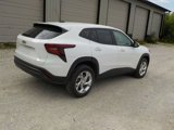 Used 2024 Chevrolet Trax LS w/ LS Convenience Package image 5