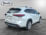 Used 2022 Toyota Highlander Limited image 5
