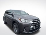 Used 2017 Toyota Highlander AWD V6 image 3
