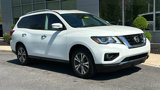 Certified 2019 Nissan Pathfinder SV image 2