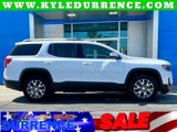 Used 2023 GMC Acadia SLT image 3