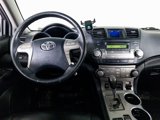 Used 2010 Toyota Highlander SE image 4