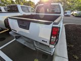 Used 2014 Nissan Frontier SV image 5