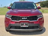 Used 2023 Kia Sorento LX image 3