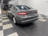 Used 2016 Ford Fusion SE image 2