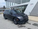 Used 2022 Volkswagen Tiguan SE w/ Panoramic Sunroof Package image 6