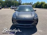Used 2020 Ford Escape SE image 6