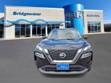 Used 2021 Nissan Rogue SV image 2