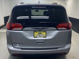 Used 2018 Chrysler Pacifica Touring-L Plus image 5