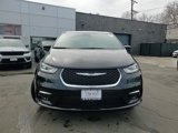 New 2025 Chrysler Pacifica Select image 2