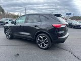 Used 2022 Ford Escape SE w/ SE Sport Appearance Package image 5