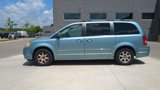 Used 2009 Chrysler Town & Country Touring image 2