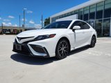 Used 2022 Toyota Camry SE image 3