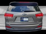 Used 2017 Kia Sorento L image 5